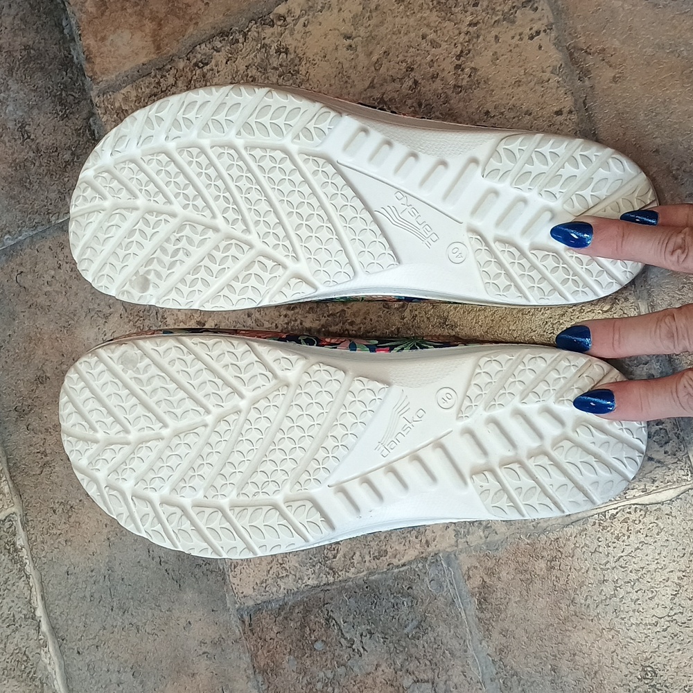 Dansko Kane tropical pineapple molded clogs size 40 (9.5-10) - Picture 8 of 10